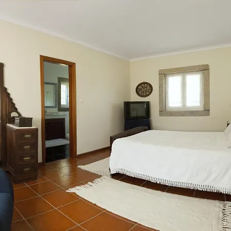 5 Bedrooms House With Private Pool Enclosed Garden And Wifi At 펜션