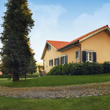 펜션 5 Bedrooms House With Private Pool Enclosed Garden And Wifi At *