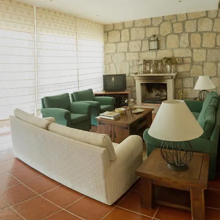 펜션 5 Bedrooms House With Private Pool Enclosed Garden And Wifi At 파레드스 드 코라
