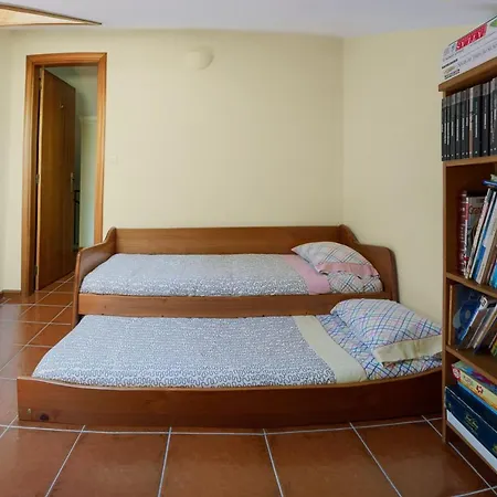 5 Bedrooms House With Private Pool Enclosed Garden And Wifi At 펜션 *